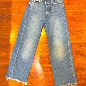 Levi's Premium Ribcage Straight Ankle Jeans